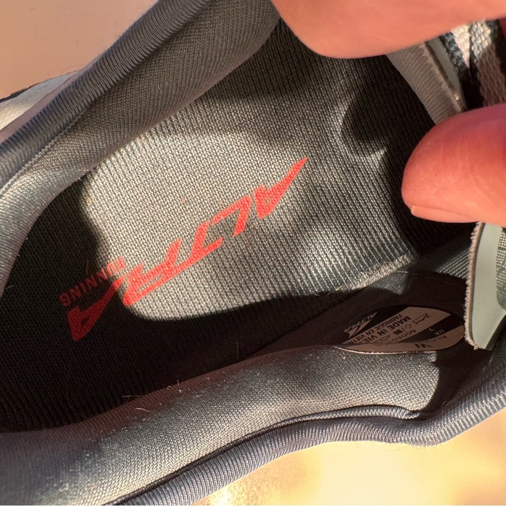 Altra Olympus 5.0 Trail Running Shoe - Women's - Picture 9 of 10